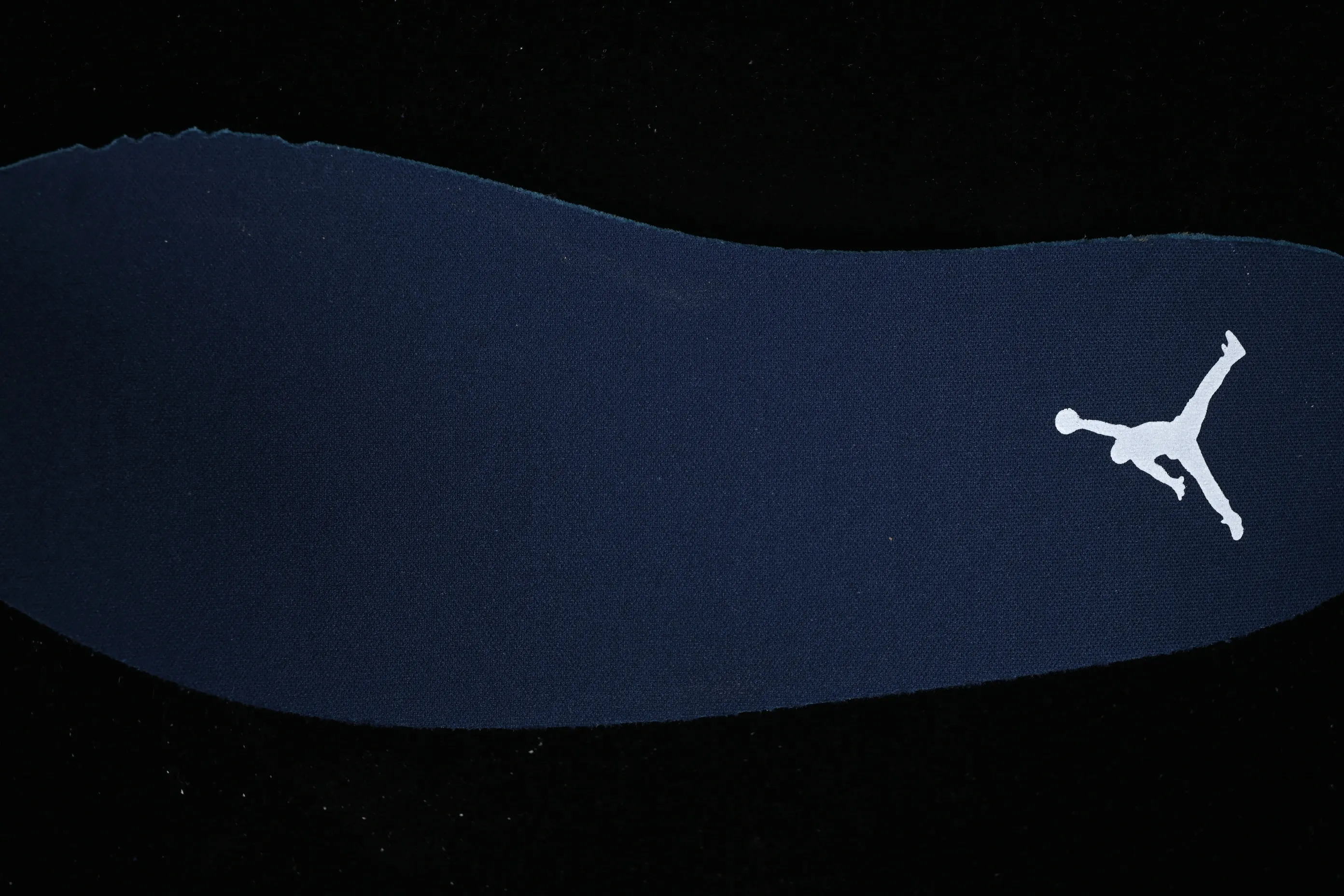 All categories Air Jordan Jordan series basketball shoes Air Jordan 1 Mid Air Jordan 1 Mid AJ1 Joe 1 gray blue Zhongbang basketball shoes DQ8426-104
